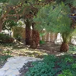 Shangri-la Milna (Hvar)