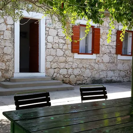 Shangri-la * Milna (Hvar)
